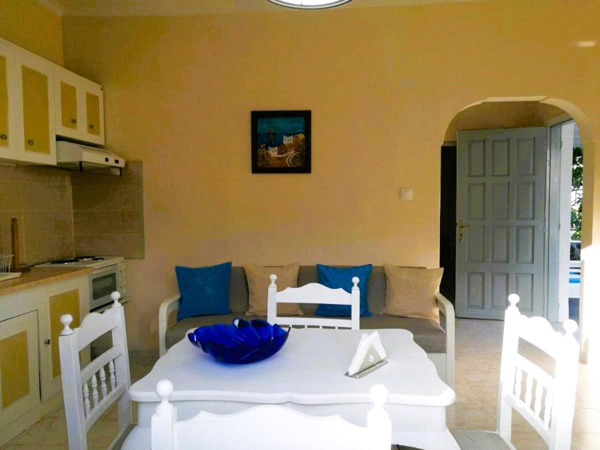 Hilltop Serenity Villa Imerovigli  Esterno foto